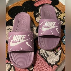 Women Nike slides